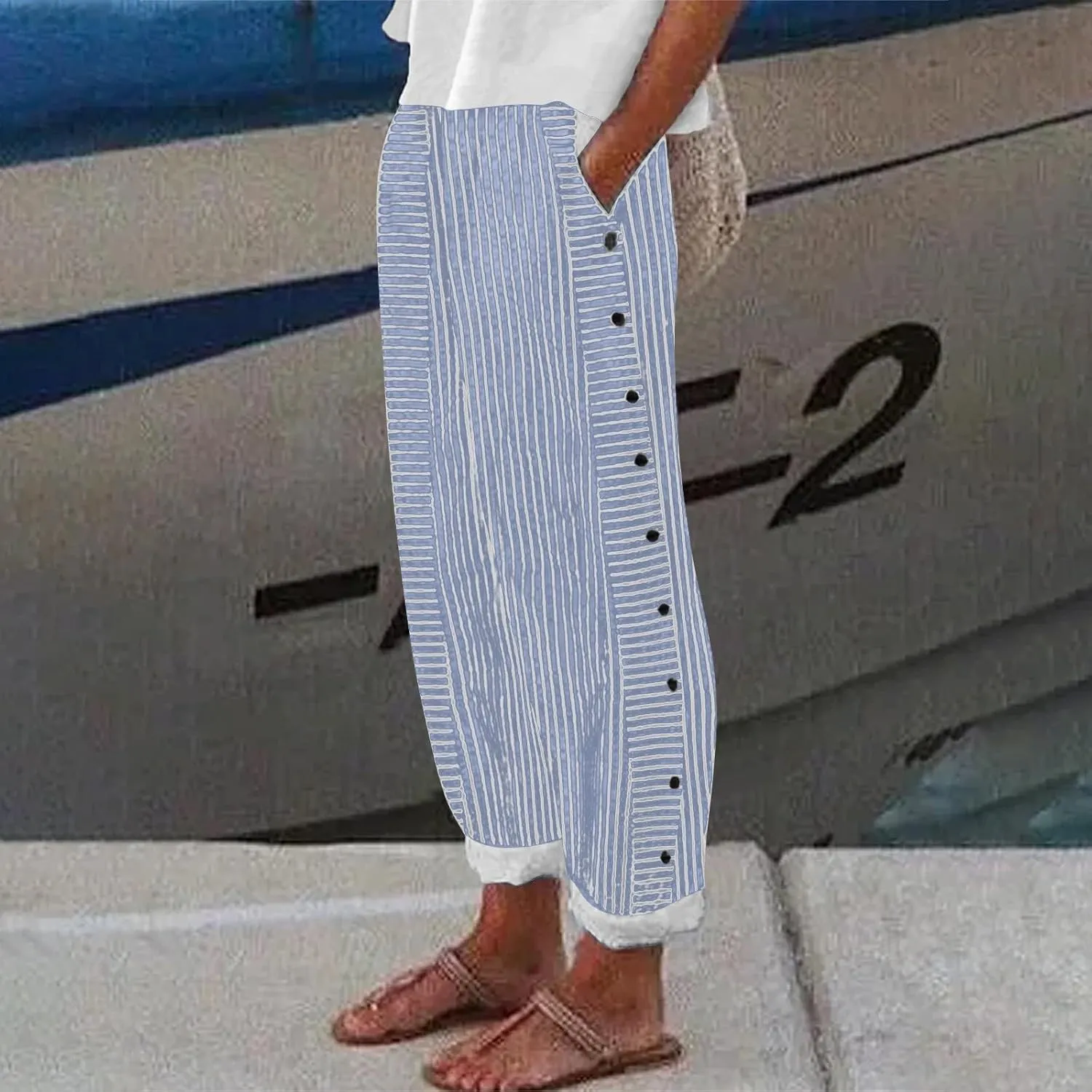 Plus Size Capris for Women Striped Floral Printed Cotton Linen Pants Lightweight Casual Trousers with Pockets